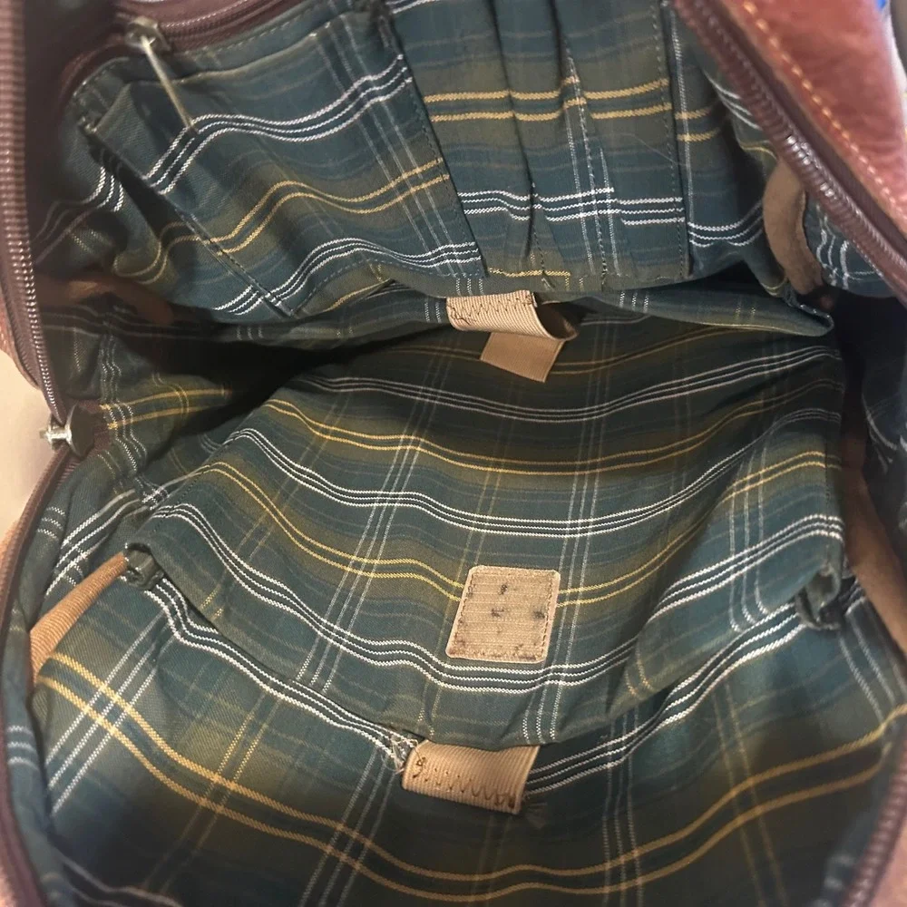 Duluth Trading Co Brown Leather Backpack Laptop Bag Plaid Lining Rugged Mens